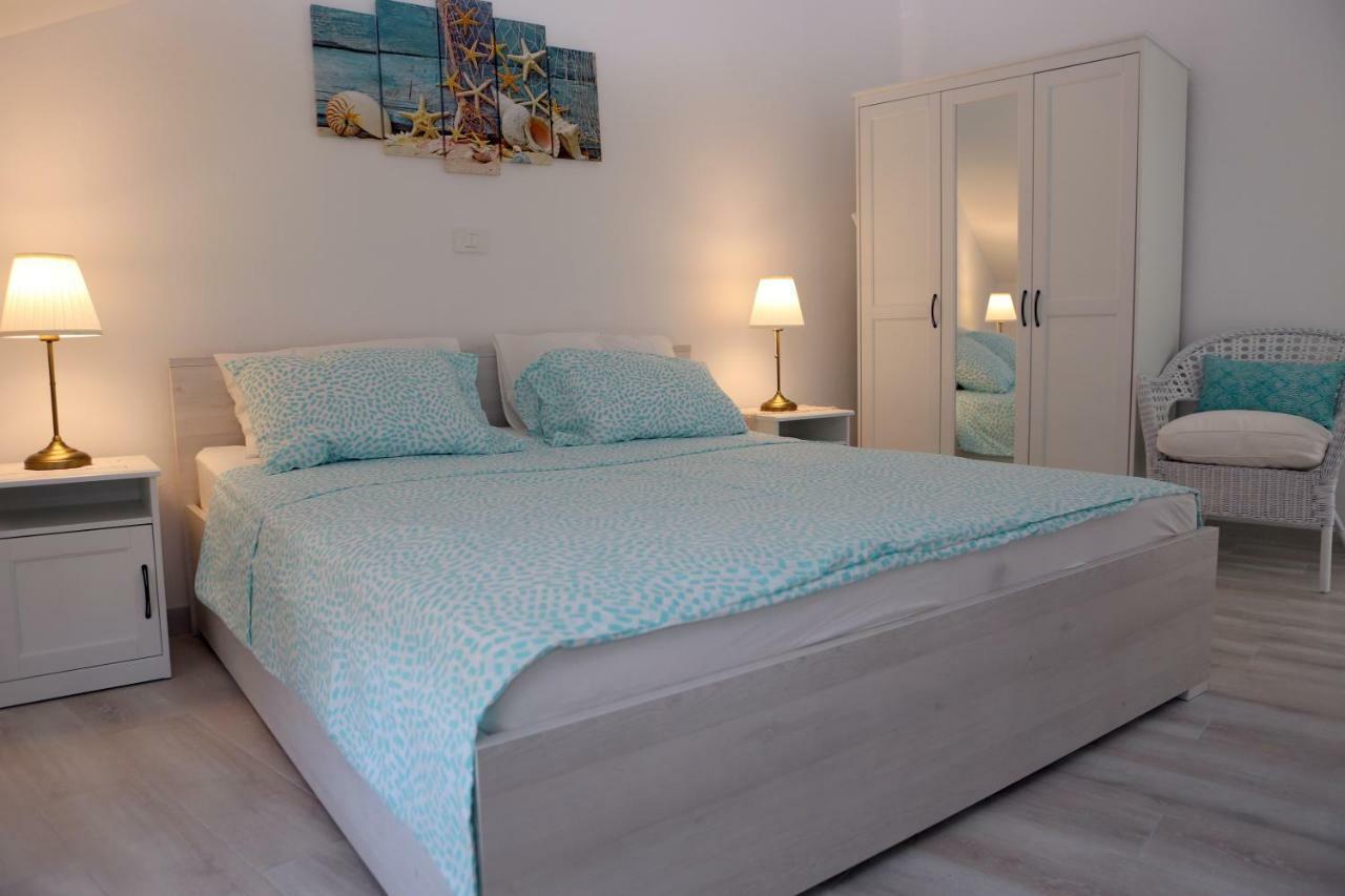 Sweet Suite With Free Private Parking Pula Exteriör bild