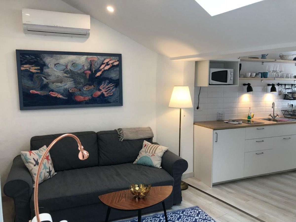 Sweet Suite With Free Private Parking Pula Exteriör bild