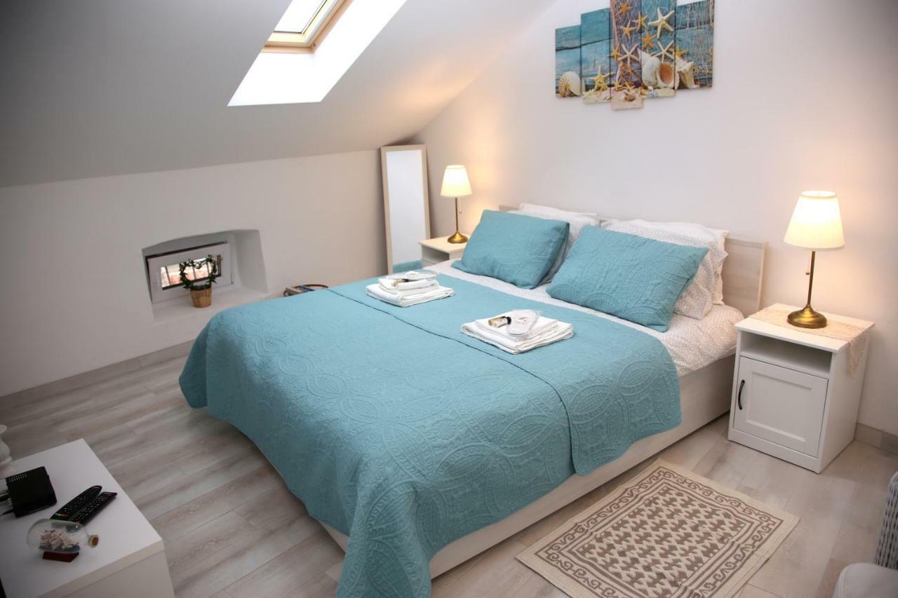 Sweet Suite With Free Private Parking Pula Exteriör bild
